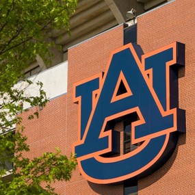 AU interlocking logo