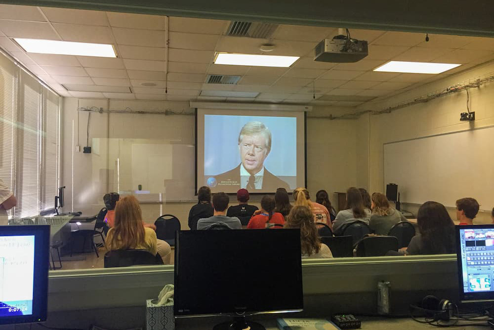 A research session with Auburn students using the perception analyzer in the LUCIA lab.