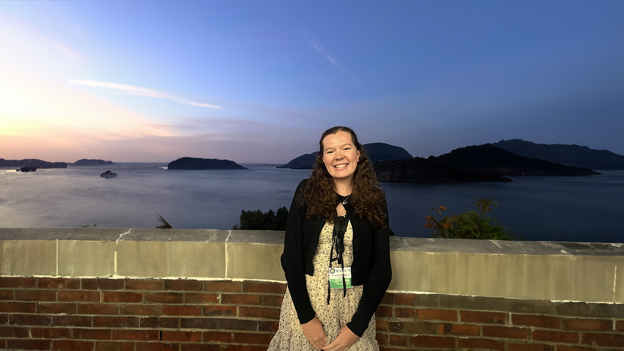 Clara Ragan smiling for a photo