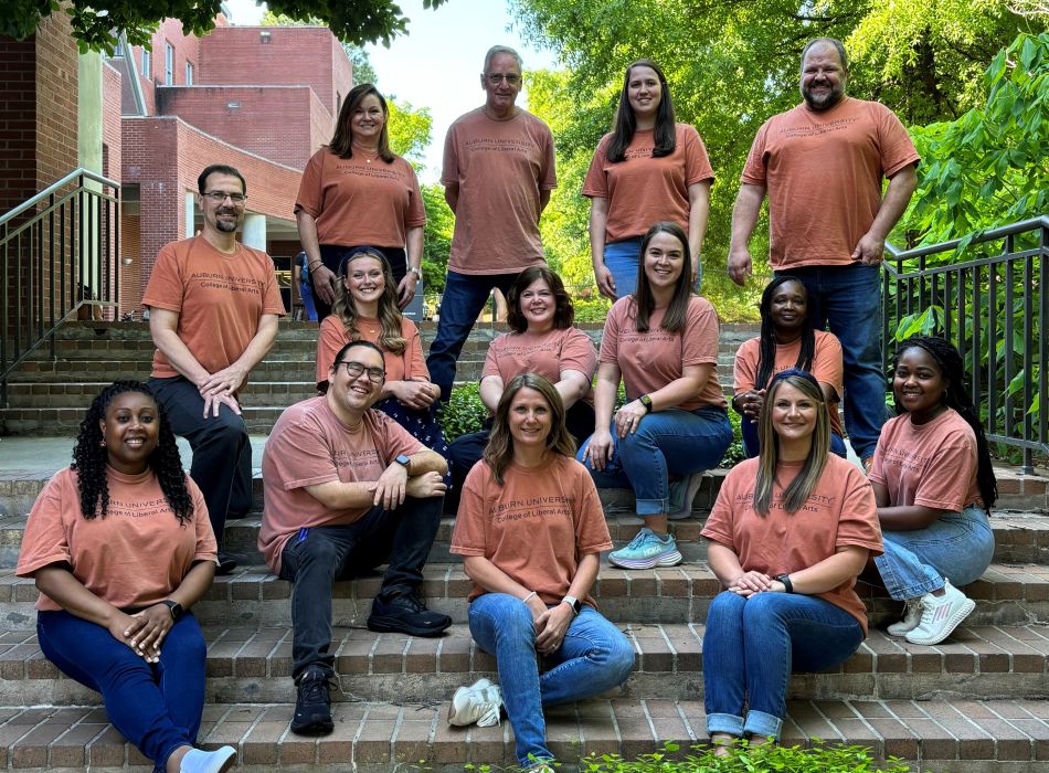 Student advising team in front of Tichenor Hall