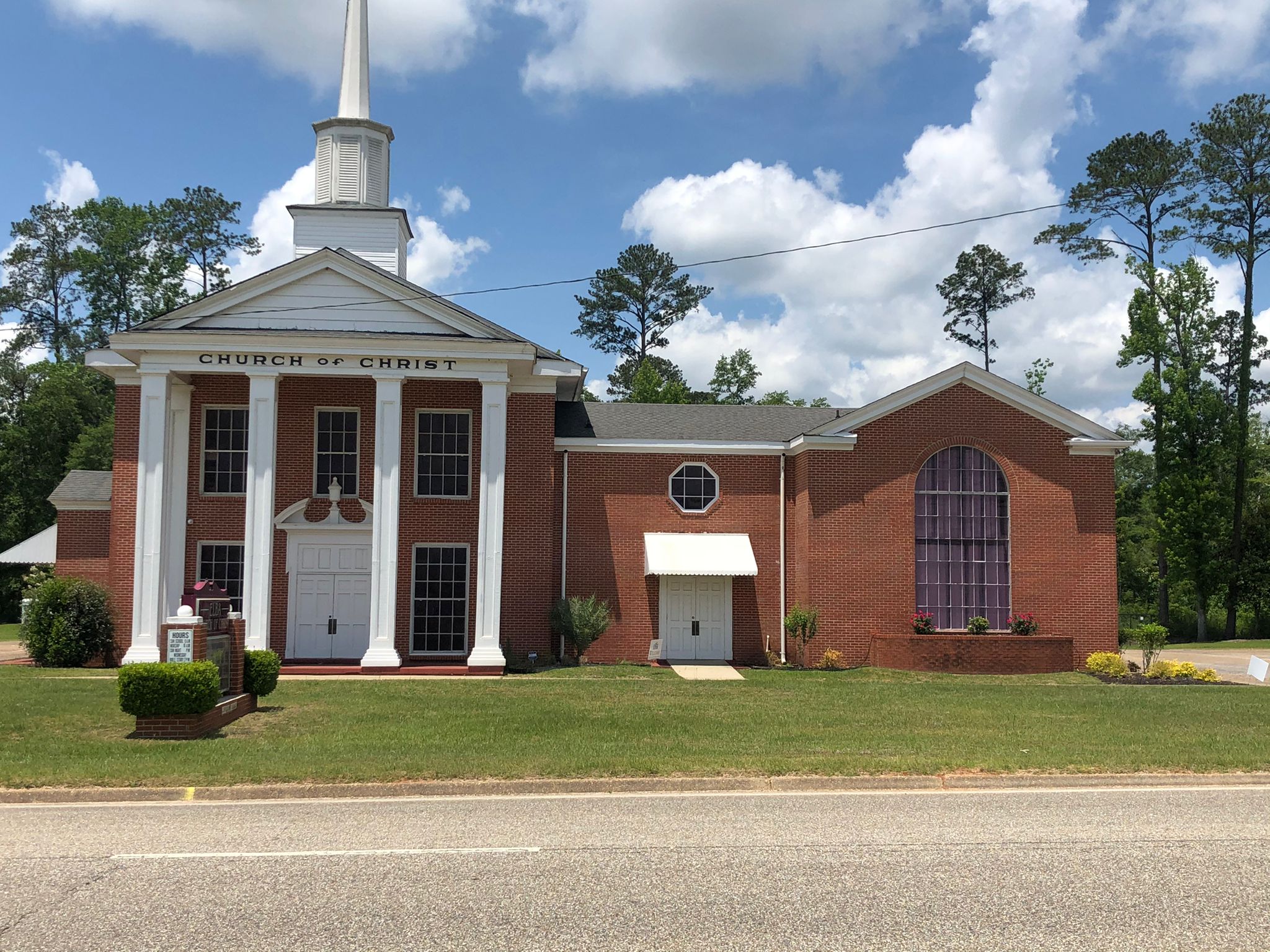 Front of Elba Church of Christ