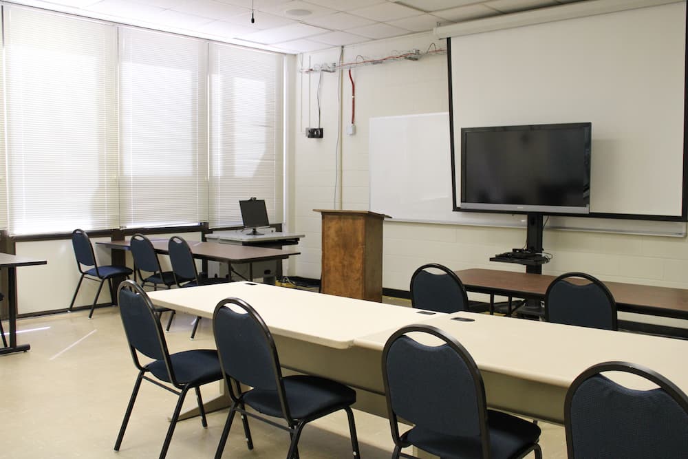 A photo of the LUCIA lab's experimental room, 1202, where focus groups often take place. 